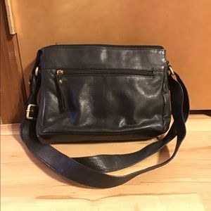 New Crossover Black Leather Handbag